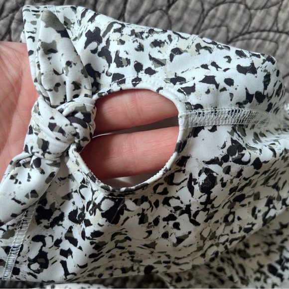 DISCOUNTED SHIPPING 📦 GIRLS size 10-12 Old Navy athletic shorts - Picture 3 of 6